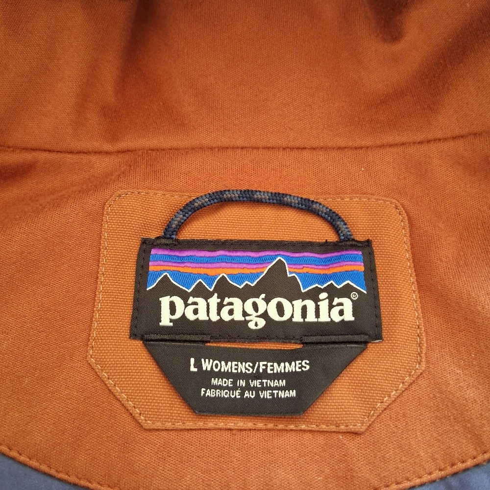 Patagonia Women's Bivy Hooded Down Vest In Sisu Brown - Picture 7 of 16